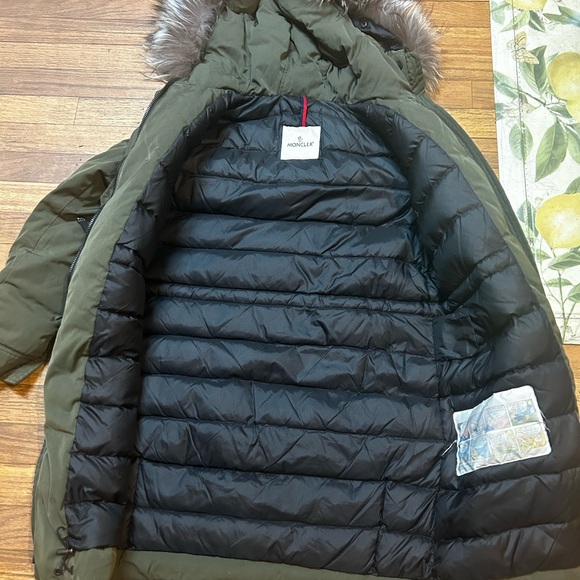 Moncler Aredhel Fur-Trimmed Down Jacket Coat size 1 - Picture 6 of 16